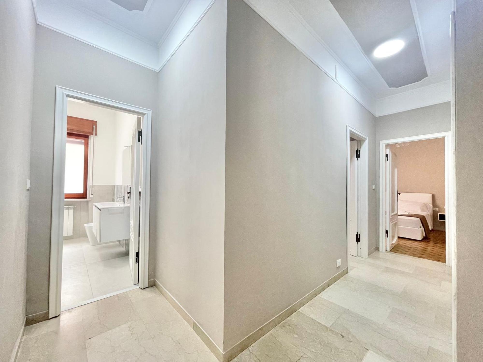 Regina Elena Apartments Пескара Екстер'єр фото